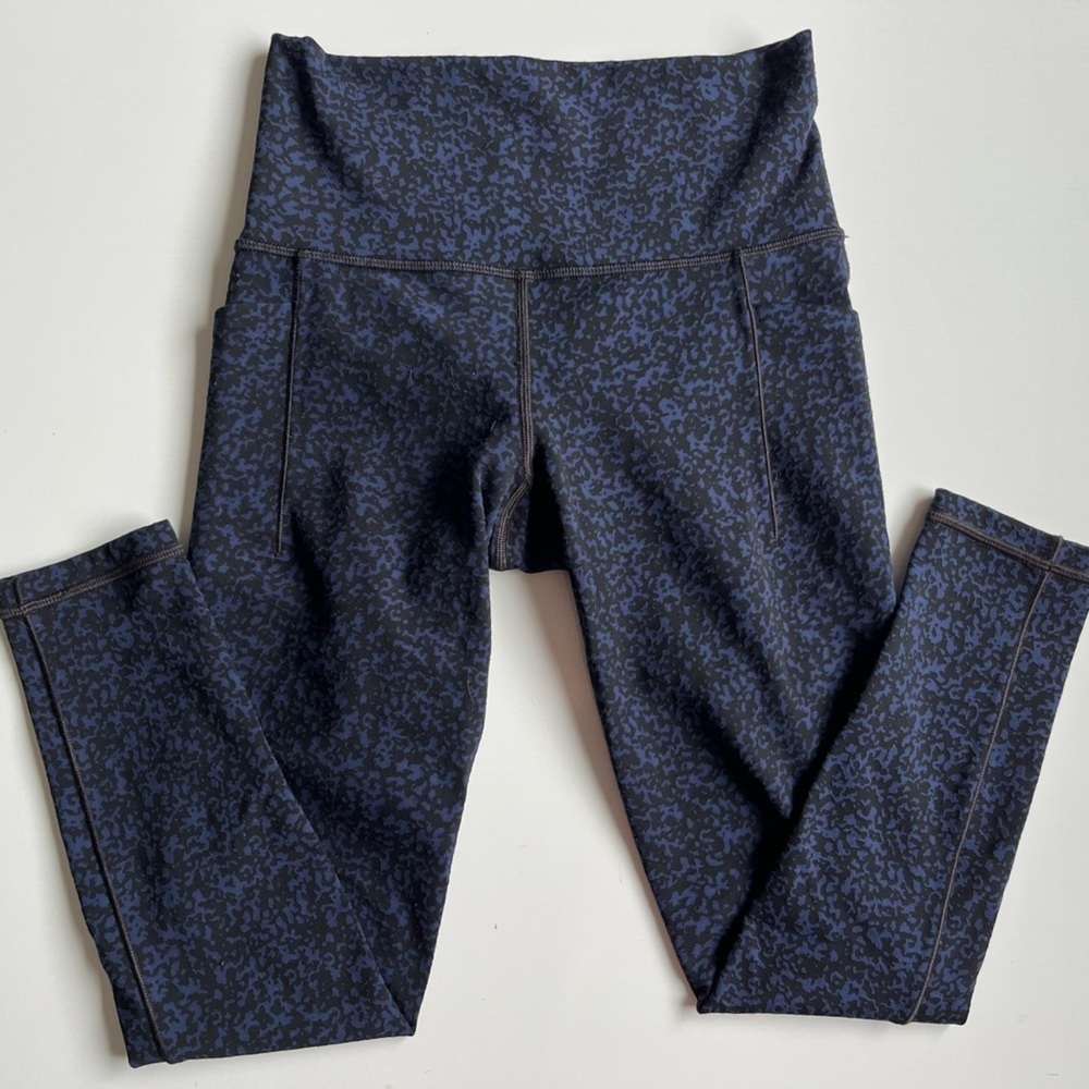 Athleta salutation stash pocket gravel tight - Picture 2 of 8